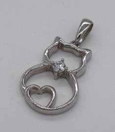 Katzenschmuck_mit_Zirkonia_vorne
